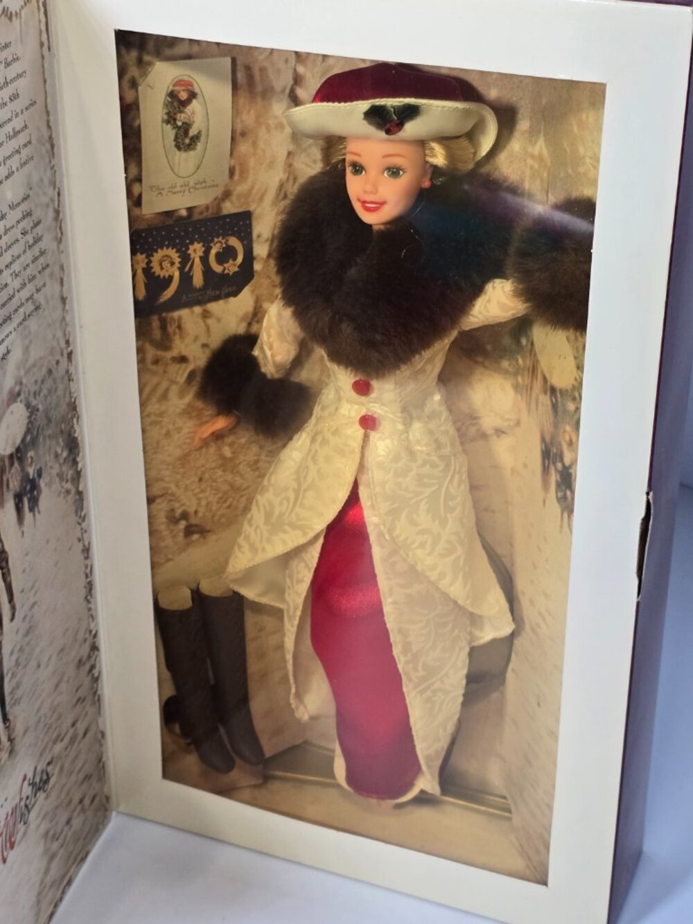 1995 Hallmark Special Edition Holiday Memories Barbie Mattel Doll #14106 - Picture 2 of 8